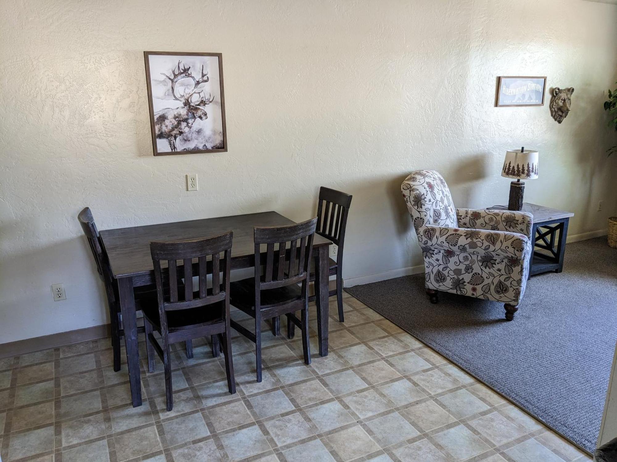 Hi-Lo Motel, Cafe And Rv Park Weed Zimmer foto